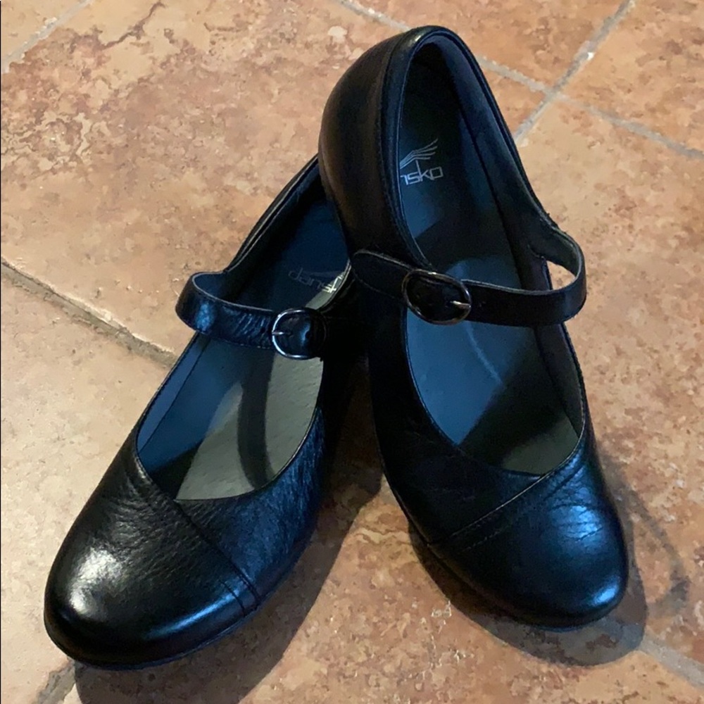 Dansko Fawna Mary Jane shoes